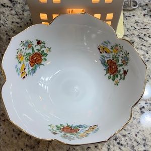 Chinese style bowl with little houses & flowers